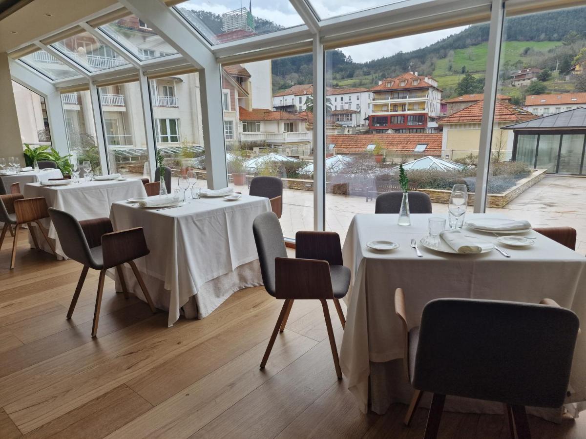 Gran Hotel Balneario De Puente Viesgo Exterior foto