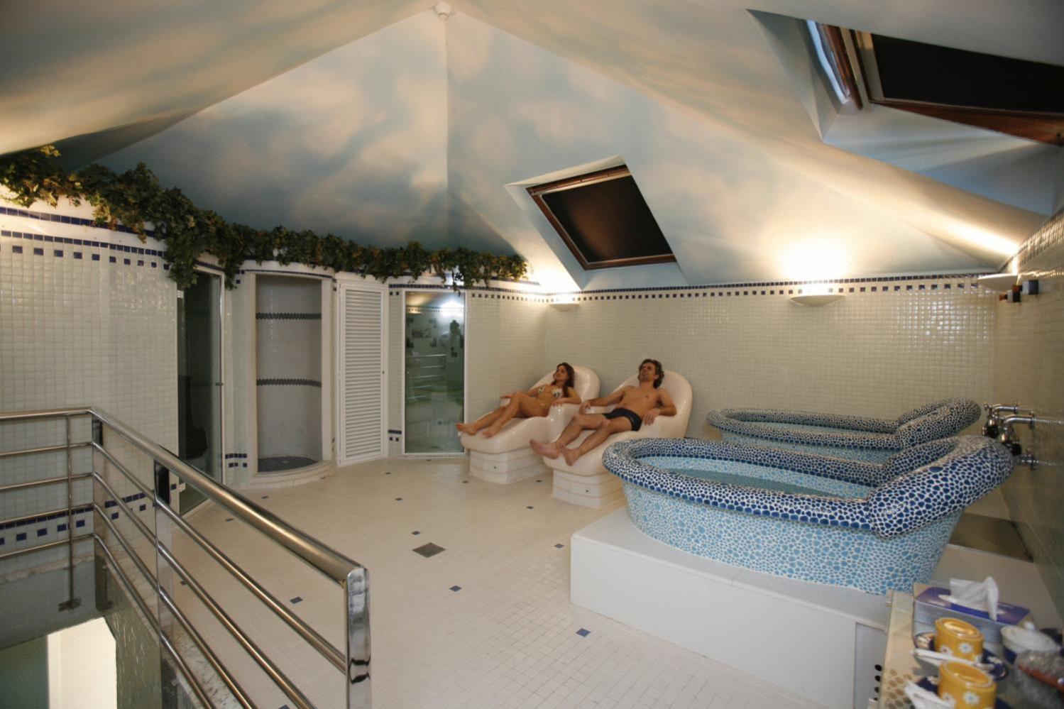 Gran Hotel Balneario De Puente Viesgo Einrichtungen foto